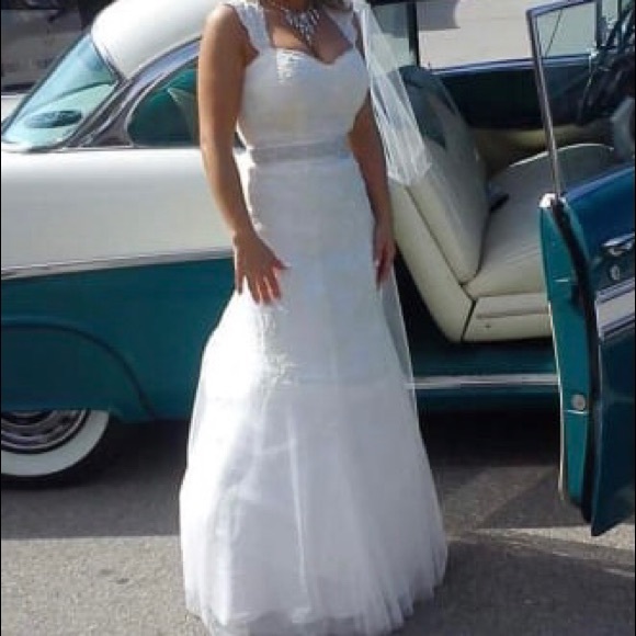 Wedding dress Ivory size 2 - Picture 6 of 6